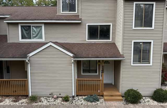3315 Windemere Drive - 3315 Windemere Drive, Saw Creek, PA 18324