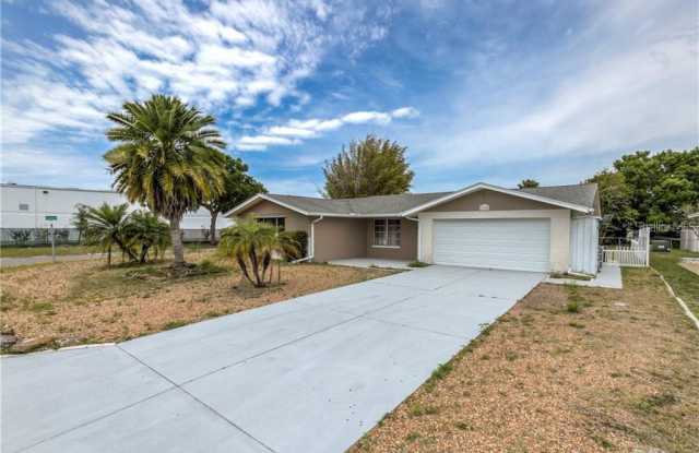 7015 CHERRY LAUREL DRIVE - 7015 Cherry Laurel Drive, Bayonet Point, FL 34668