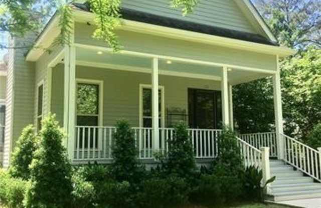 221 E 6TH Avenue - 221 East 6th Avenue, Covington, LA 70433