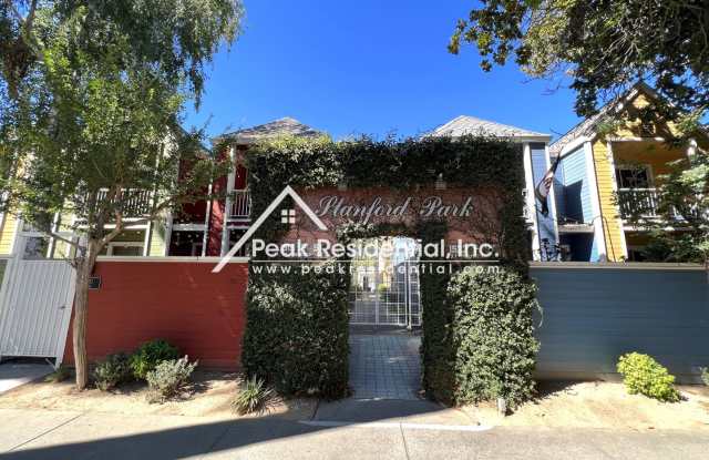 Updated 2bd/1.5ba Downtown Town House! photos photos