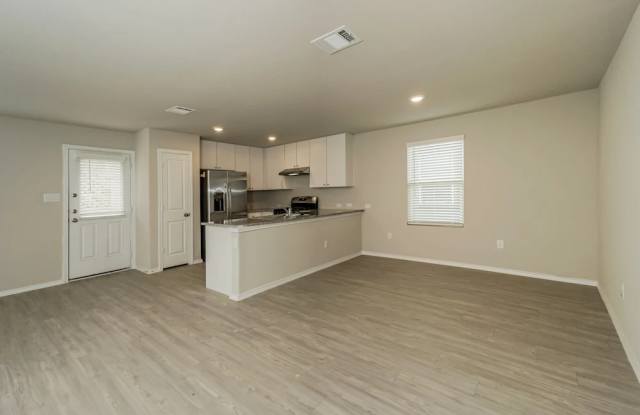 14101 Silos Meadows Gallery 3