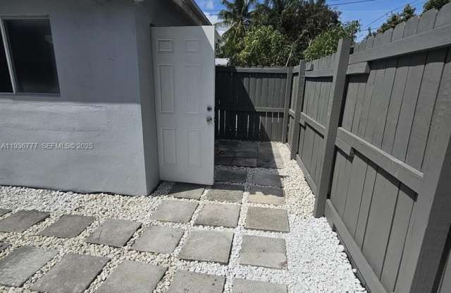 2315 Cleveland St photos photos