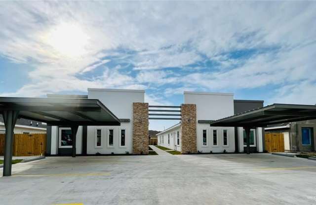218 Rafael Drive - 218 Rafael Drive, San Juan, TX 78589