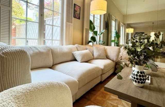 8956 Norma - 8956 Norma Place, West Hollywood, CA 90069 8956 Norma - 8956 Norma Place, West Hollywood, CA 90069