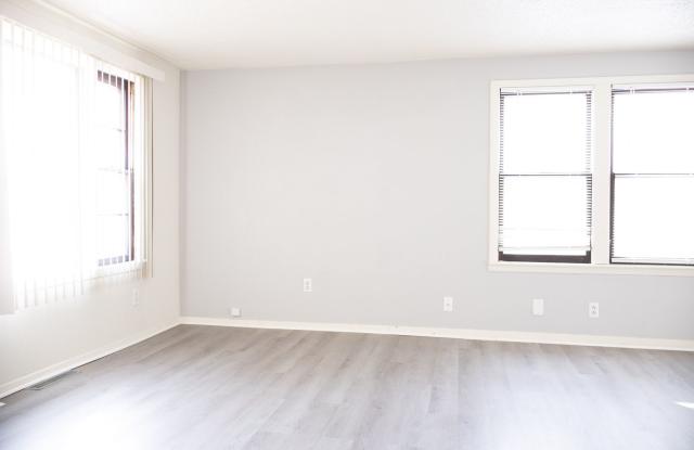 329 N Knight Gallery 3