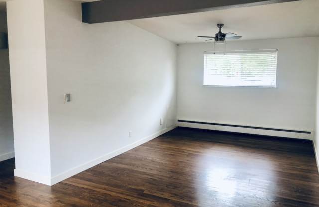 521 Terry St photos photos
