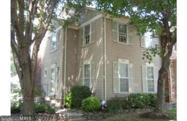 9631 SCOTCH HAVEN DR - 9631 Scotch Haven Drive, Oakton, VA 22181