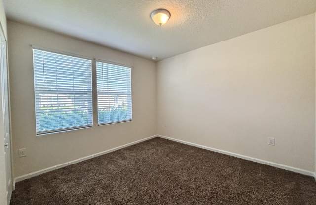 1763 EAGLE VIEW Way Gallery 4