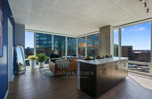 702 N Milwaukee Ave photos photos