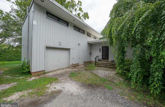 701 MT PLEASANT Road Gallery 3