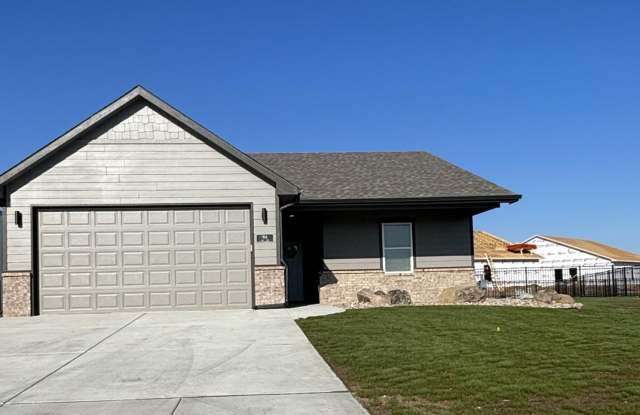 Charming 3-Bedroom, 2-Bath Home for Rent in Goddard, KS – $1,675/month - 964 Long Path Court, Sedgwick County, KS 67052