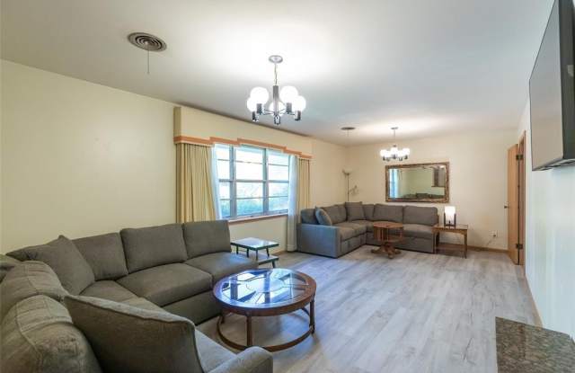 2609 Madison Avenue photos photos