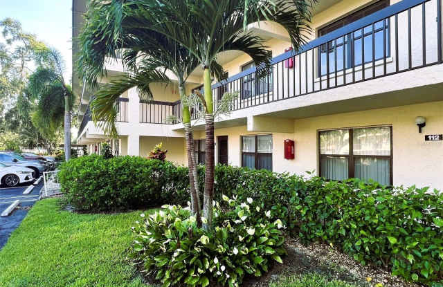 425 30TH AVENUE W - 425 30th Avenue West, South Bradenton, FL 34205