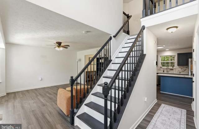 46702 SANDALWOOD Street Gallery 3