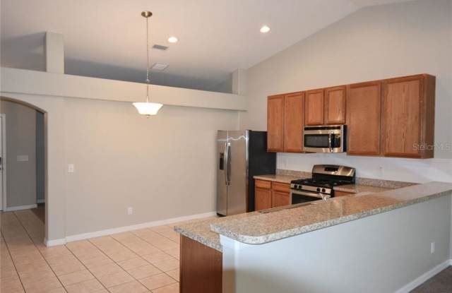 615 BERRY BRAMBLE DRIVE Gallery 2