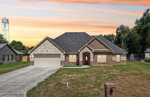1702 Kings Lane photos photos