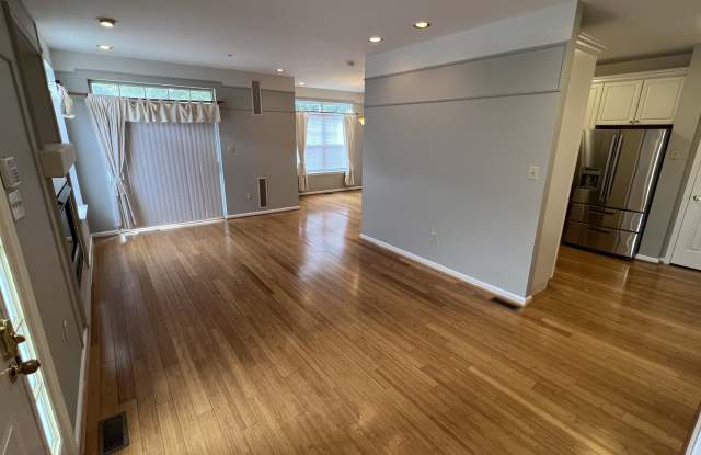 202 Dresher Woods Drive Gallery 3