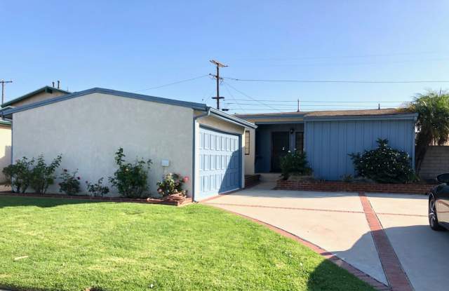 Beautiful 3B/1.5Bath Home in Gardena: $3,850.00/mo photos photos