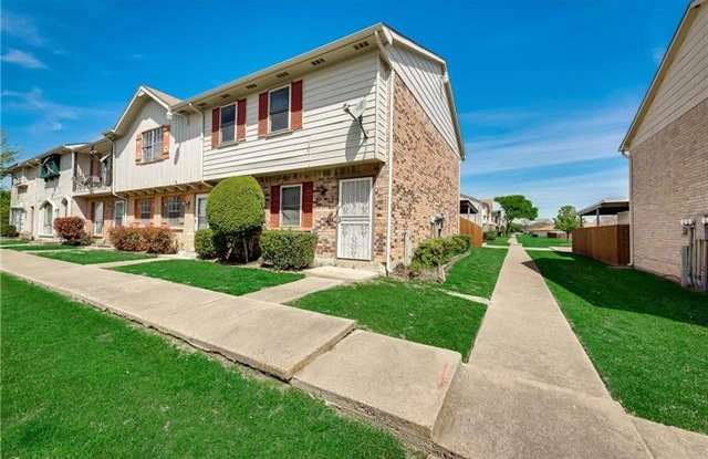81 W Mountain Creek Drive - 81 West Mountain Creek Drive, Grand Prairie, TX 75052