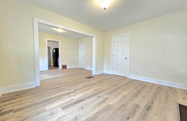 1416 Campeau - South Bend Gallery 4