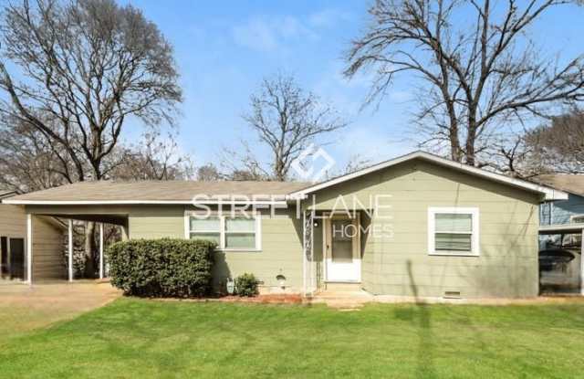 2415 West Morton Street - 2415 West Morton Street, Denison, TX 75020