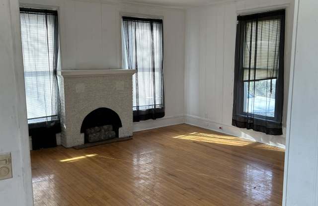 502 Amherst Avenue photos photos