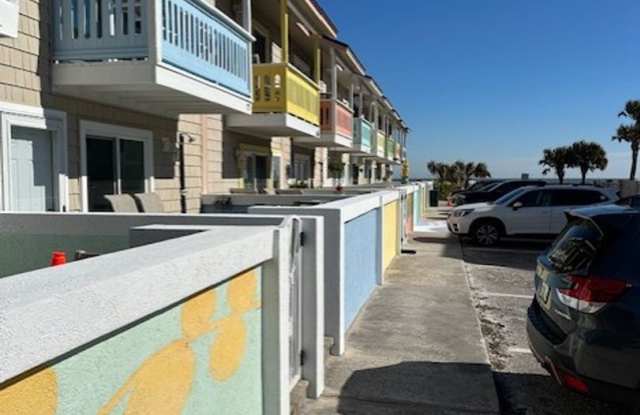 Atlantic Beach Gem!! Beach Life at its best!! Gallery 1