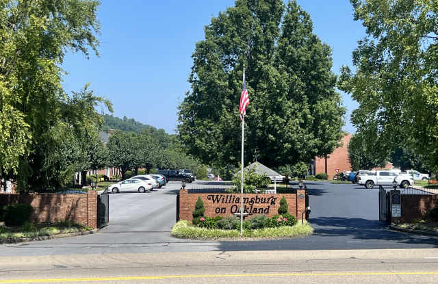 2734 E Oakland Ave - D35 - 2734 East Oakland Avenue, Johnson City, TN 37601