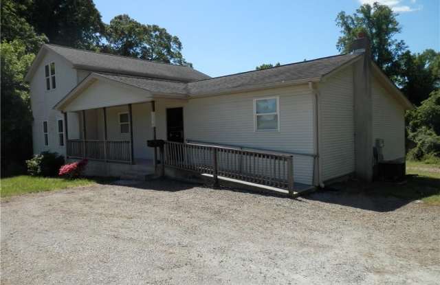 150 E Lexington Road - 150 East Lexington Road, Mocksville, NC 27028