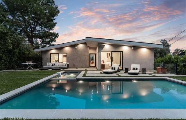 22268 Avenue San Luis photos photos