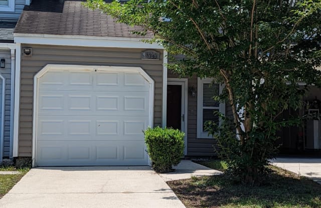 8529 STURBRIDGE CIR W - 8529 Sturbridge Circle West, Jacksonville, FL 32244