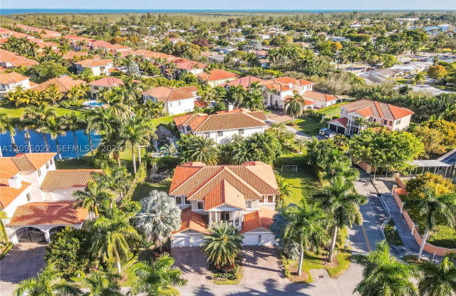 19529 SW 80th Ct Gallery 4