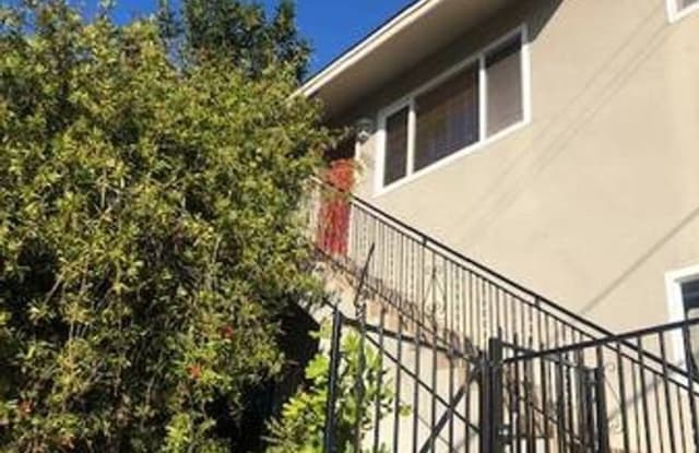 4220 Thorn Street Gallery 4