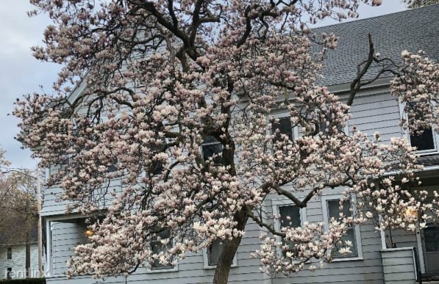 115 E Yates St 1 - 115 East Yates Street, East Syracuse, NY 13057