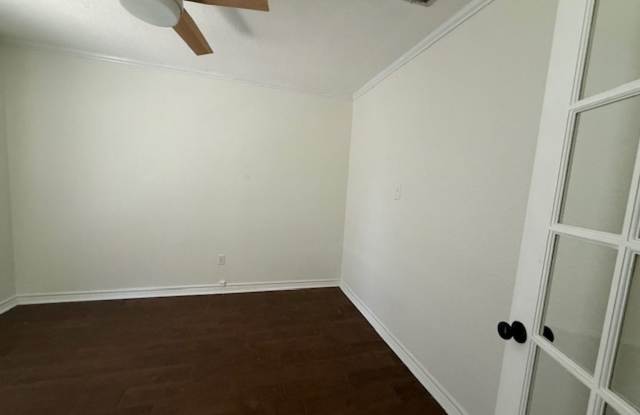 4608 Oak Knoll Street Gallery 4