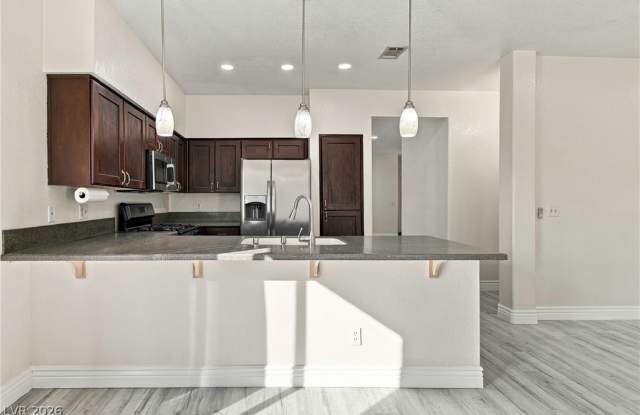 2304 Chatfield Drive Gallery 2