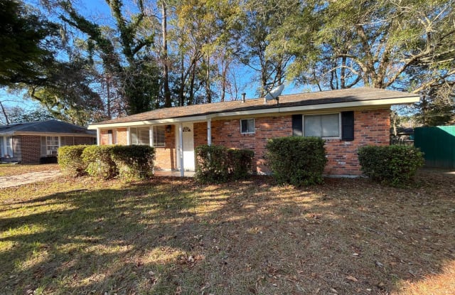 204 W. Welwood Dr. - 204 West Welwood Drive, Savannah, GA 31419