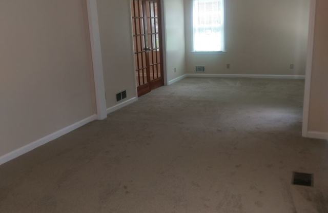 1976 Kimberly Rd. Gallery 2