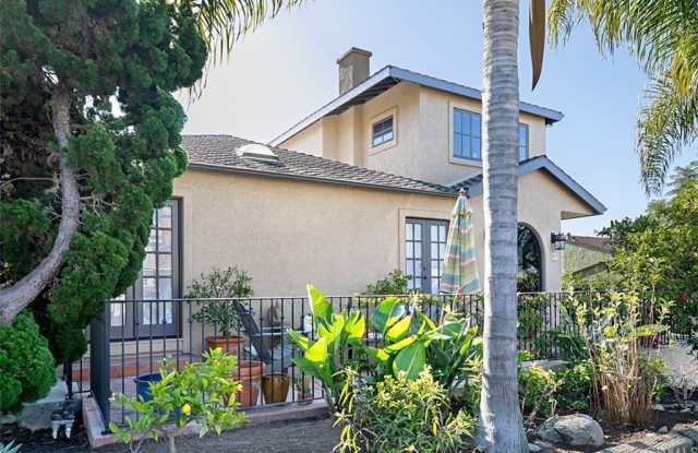 597 ANITA - 597 Anita Street, Laguna Beach, CA 92651