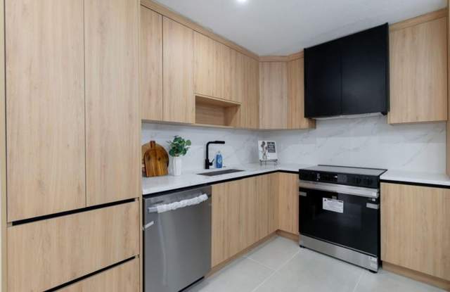 4330 NE 13th Avenue, Oakland Park, FL 33334 photos photos