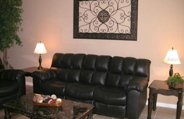 10313 HEBBLEWHITE Court Gallery 4