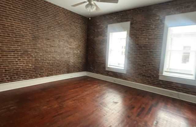 Cute Upstairs Down Town Apartment! photos photos