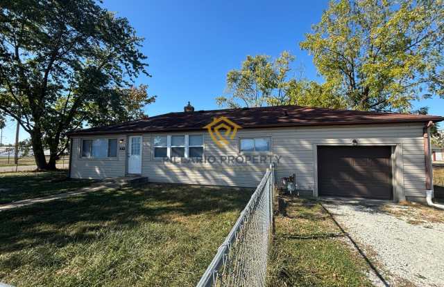 Charming Ranch On a Corner Lot in Anderson, 2 Bedroom, 1 Bathroom with Attached Garage Available NOW! photos photos