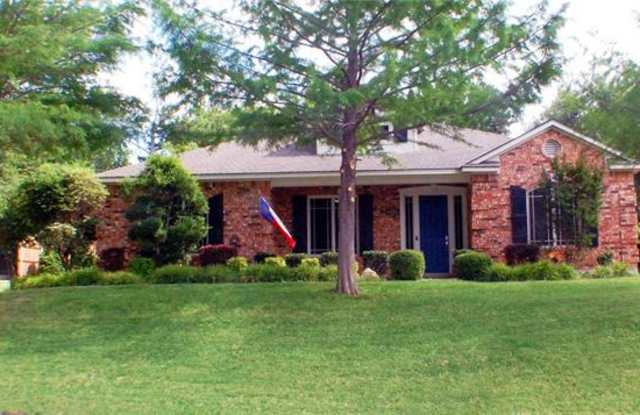 6313 Canyon Trail - 6313 Canyon Trl, Lake Worth, TX 76135