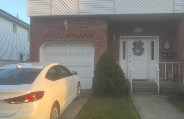 20 Shiel Avenue - 20 Shiel Avenue, Staten Island, NY 10309
