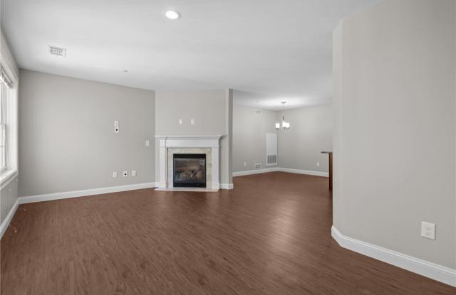 60 Saw Mill Dr Unit 3008 Gallery 2