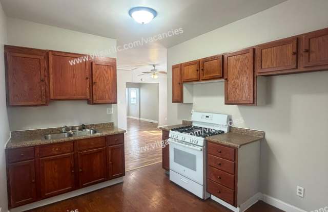 For rent - Spacious 3 Bed / 2 Bath Home photos photos