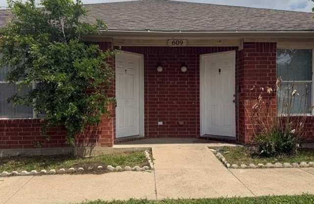 609 Kings Way Drive - 609 Kings Way Drive, Mansfield, TX 76063 609 Kings Way Drive - 609 Kings Way Drive, Mansfield, TX 76063