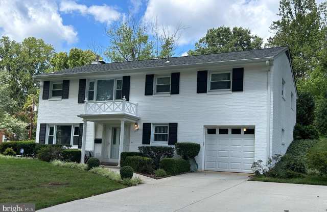 7606 LONG PINE Drive Gallery 1