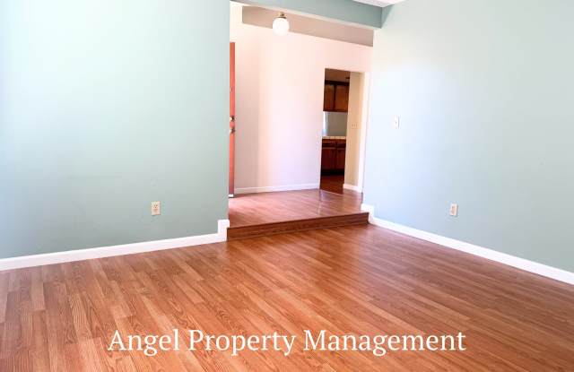 2208 Begonia Court Gallery 2